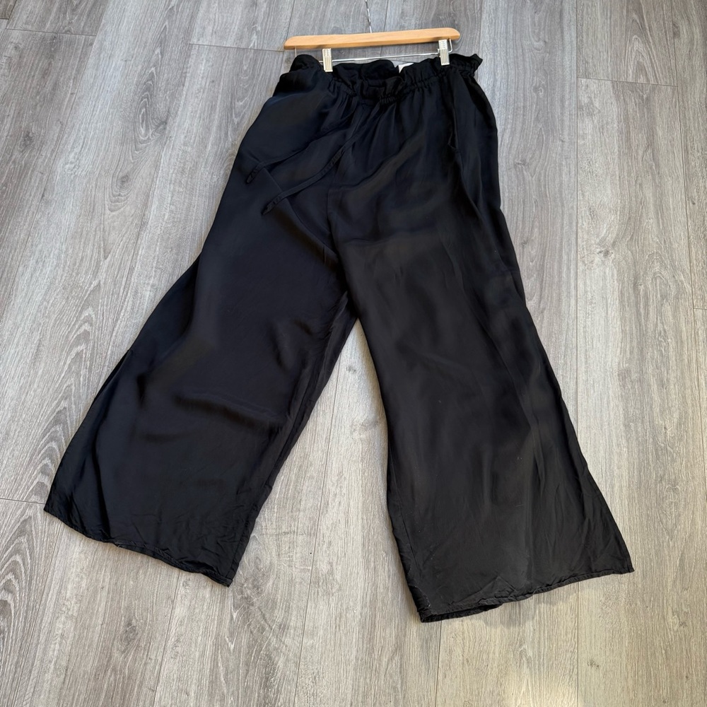 Wilfred Le Fou Elegant Black soft silky pants
